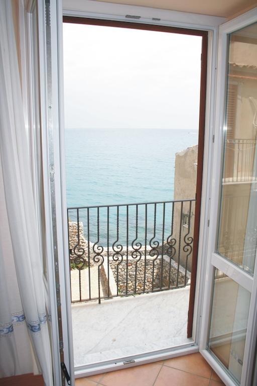 Gaia Holidays Apartments Cefalù Δωμάτιο φωτογραφία